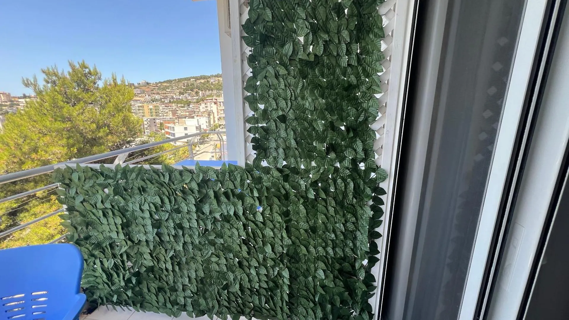 Apartments Eri Saranda 0*,